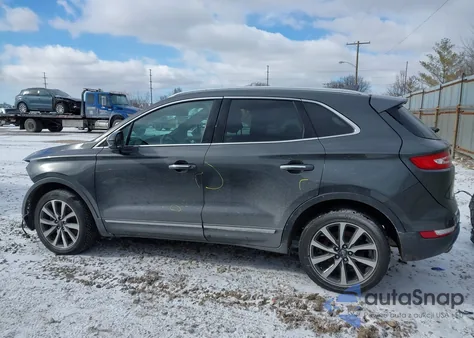 2019 Lincoln Mkc Reserve z USA, uszkodzony, nr VIN 5LMCJ3D9XKUL22461